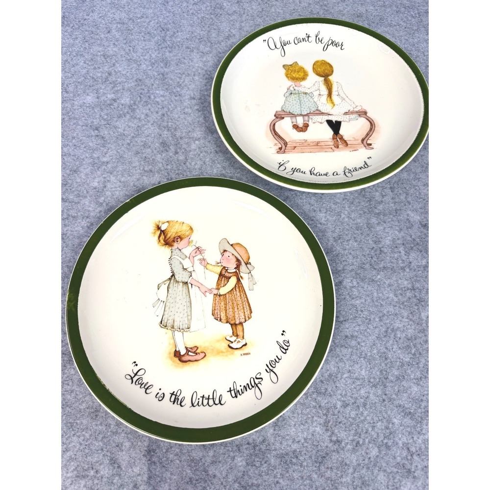 Holly‎ Hobbie Vtg Collector Edition Plates 1972 American Greetings Set of 2